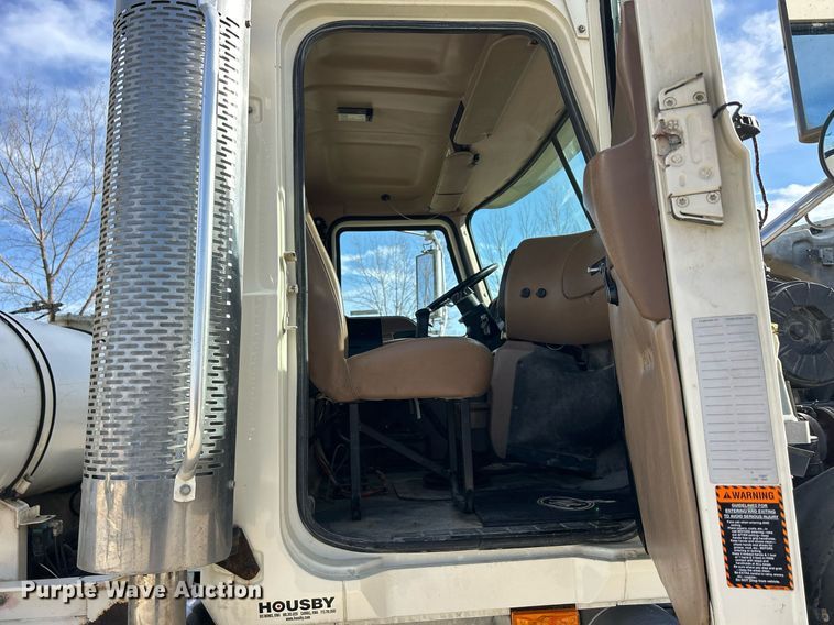 image for item EV9402 2007 Mack CV500  ready mix truck