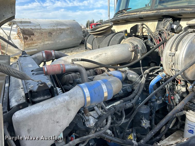 image for item EV9402 2007 Mack CV500  ready mix truck