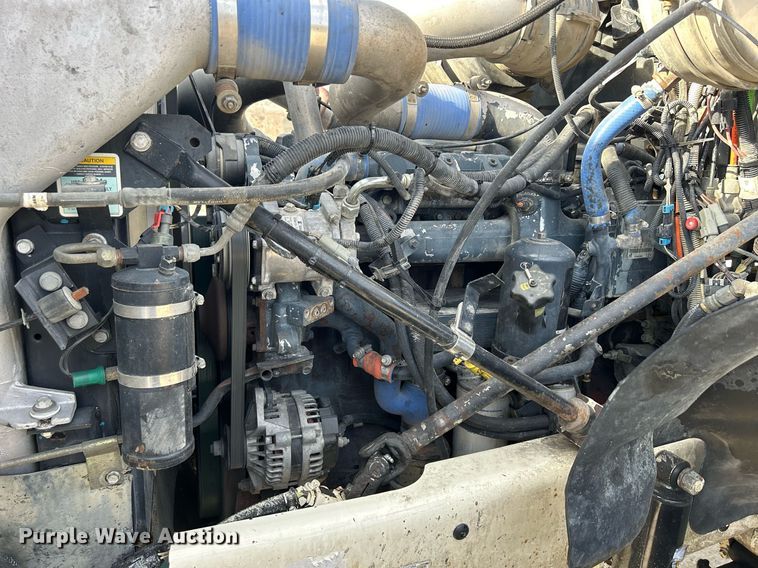 image for item EV9402 2007 Mack CV500  ready mix truck