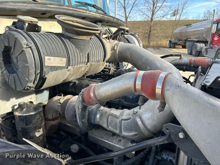 image for item EV9402 2007 Mack CV500  ready mix truck