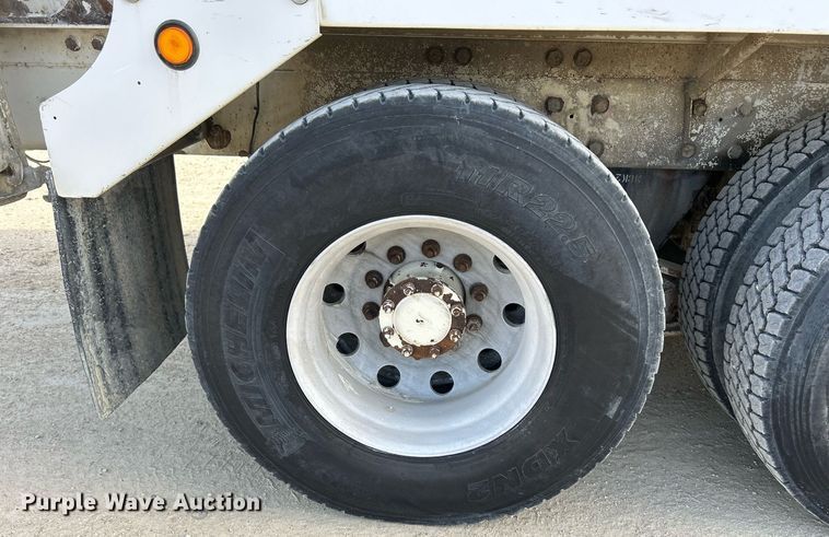 image for item EV9402 2007 Mack CV500  ready mix truck