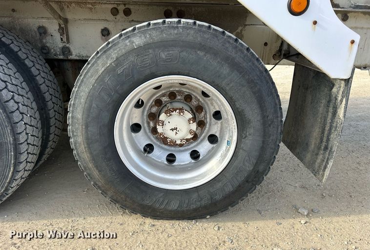 image for item EV9402 2007 Mack CV500  ready mix truck