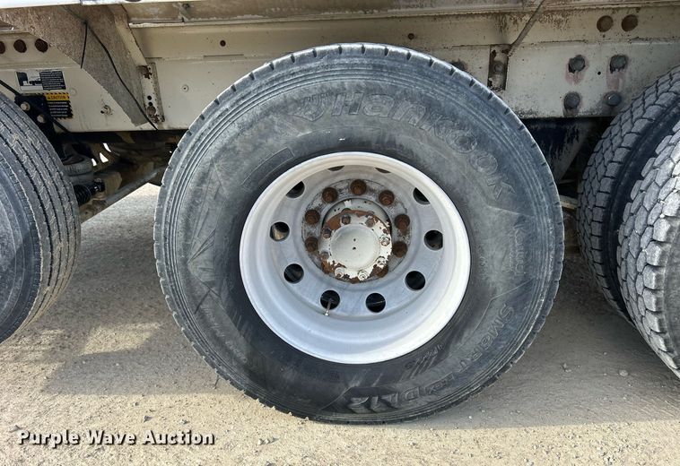 image for item EV9402 2007 Mack CV500  ready mix truck