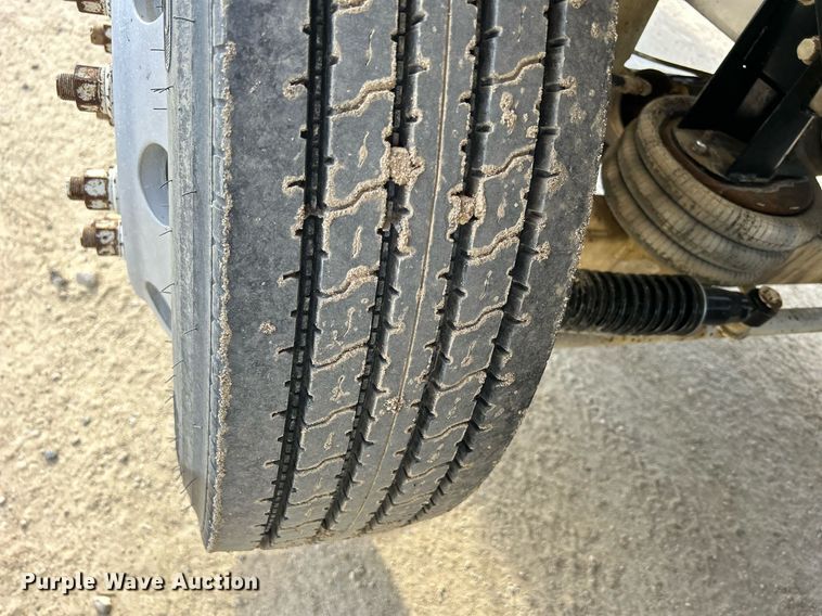 image for item EV9402 2007 Mack CV500  ready mix truck