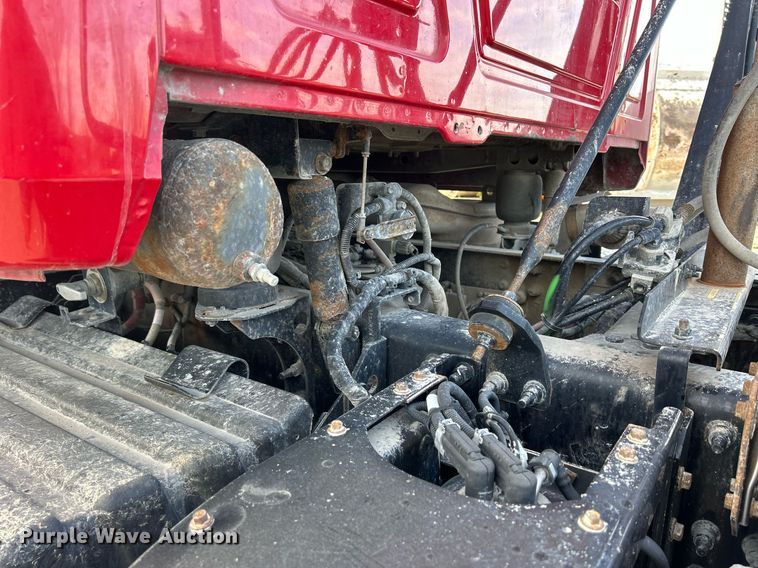 image for item EV9403 2017 Mack CXU613  semi truck