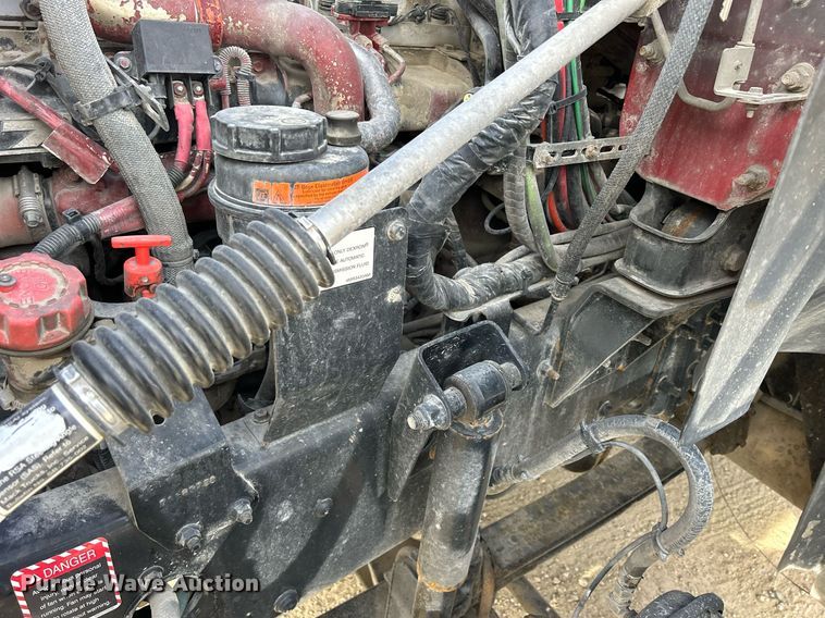 image for item EV9403 2017 Mack CXU613  semi truck