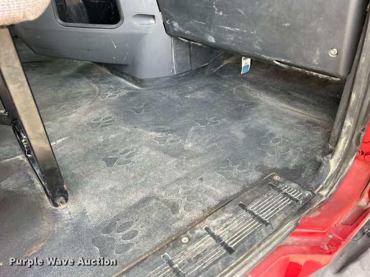 image for item EV9404 2017 Mack CXU613  semi truck