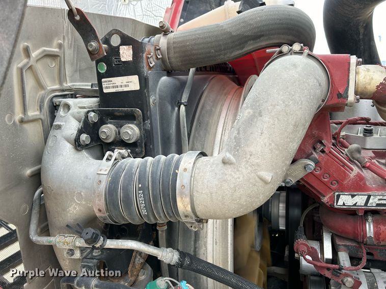 image for item EV9404 2017 Mack CXU613  semi truck