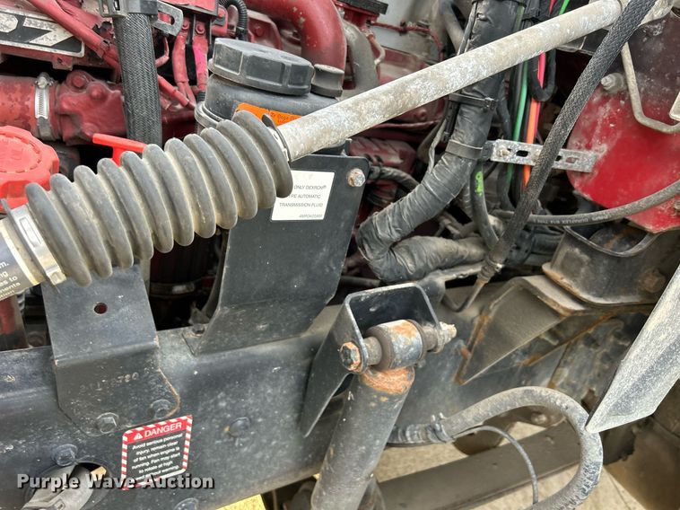 image for item EV9404 2017 Mack CXU613  semi truck