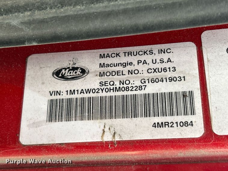 image for item EV9404 2017 Mack CXU613  semi truck