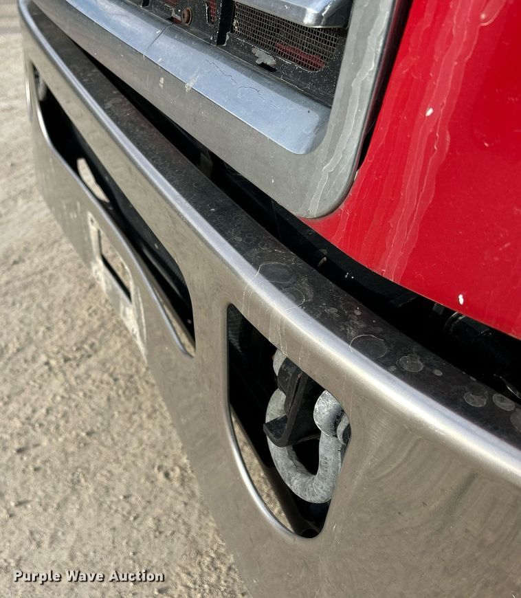 image for item EV9405 2017 Mack CXU613  semi truck