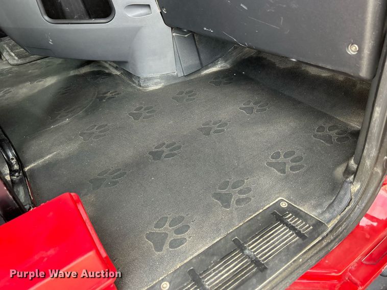 image for item EV9405 2017 Mack CXU613  semi truck