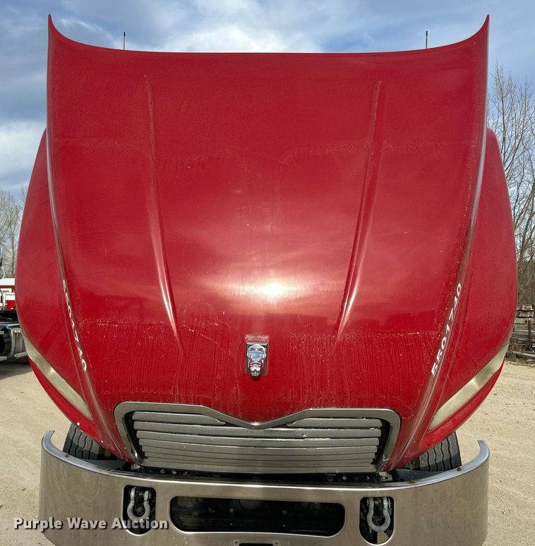 image for item EV9405 2017 Mack CXU613  semi truck