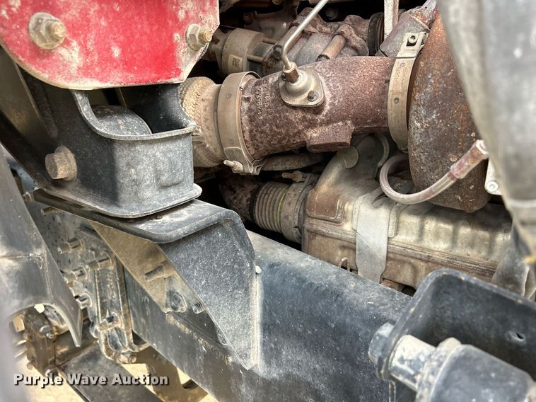 image for item EV9405 2017 Mack CXU613  semi truck