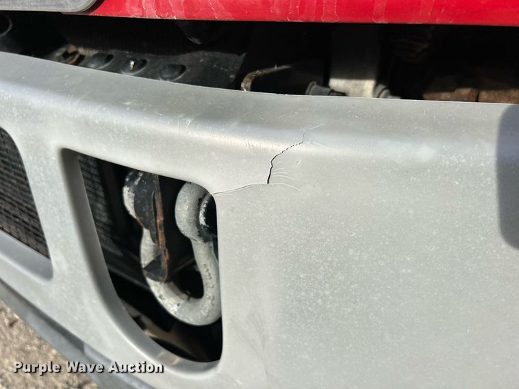 image for item EV9406 2017 Mack CXU613  semi truck