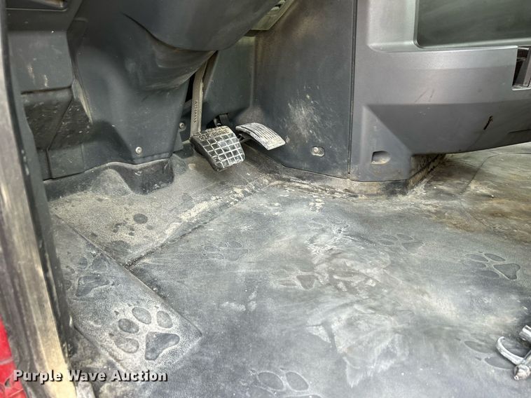 image for item EV9406 2017 Mack CXU613  semi truck