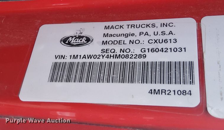 image for item EV9406 2017 Mack CXU613  semi truck