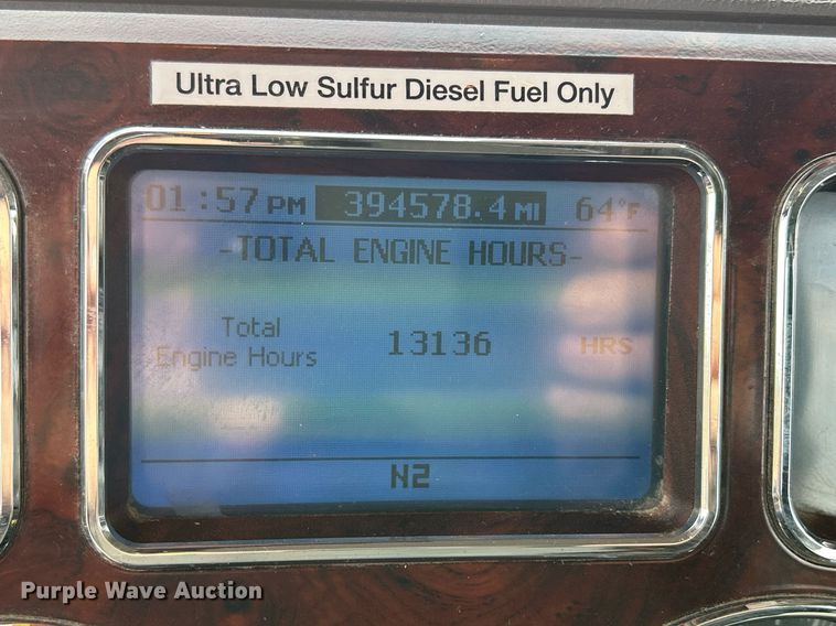 image for item EV9407 2017 Mack CXU613  semi truck