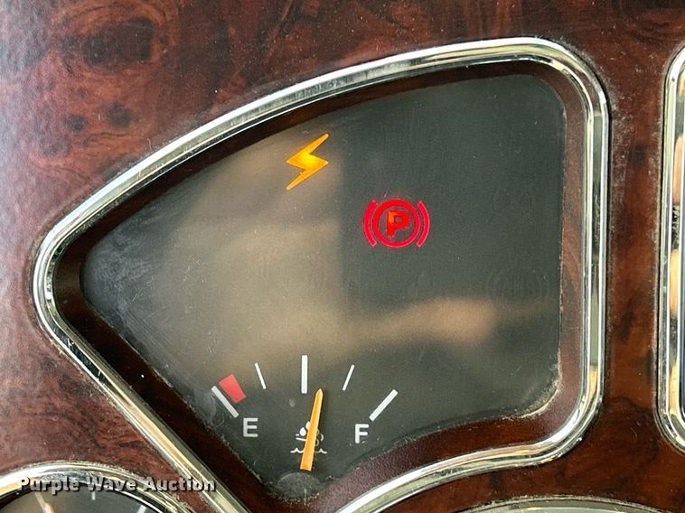 image for item EV9407 2017 Mack CXU613  semi truck