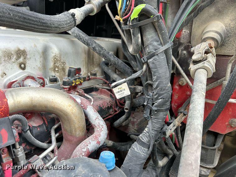 image for item EV9407 2017 Mack CXU613  semi truck