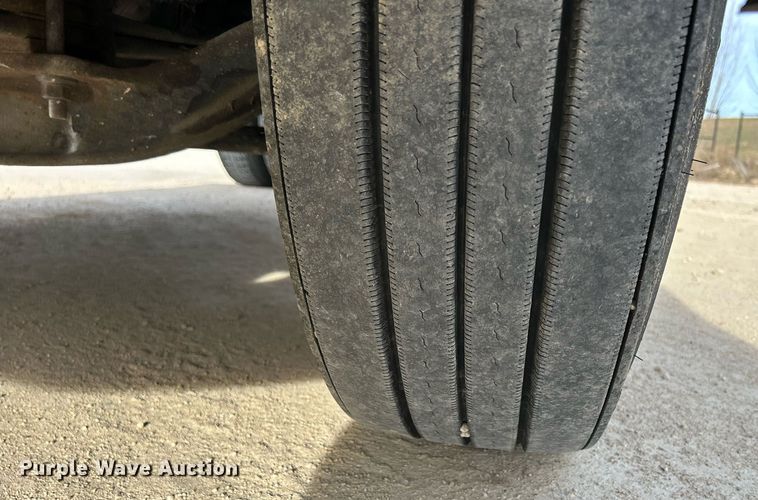 image for item EV9407 2017 Mack CXU613  semi truck