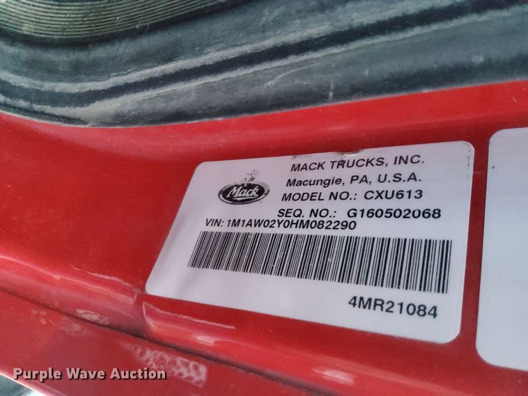 image for item EV9407 2017 Mack CXU613  semi truck