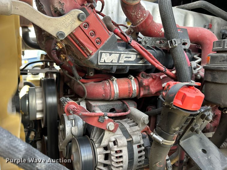 image for item EV9408 2017 Mack CXU613  semi truck