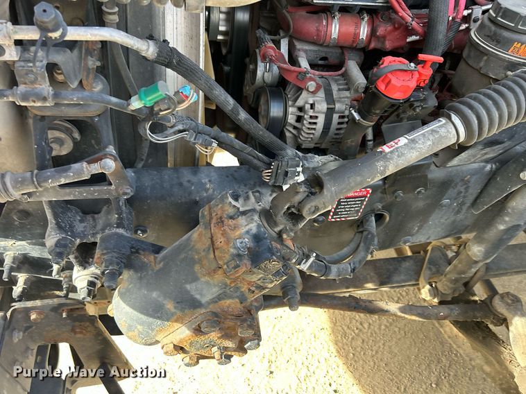 image for item EV9408 2017 Mack CXU613  semi truck