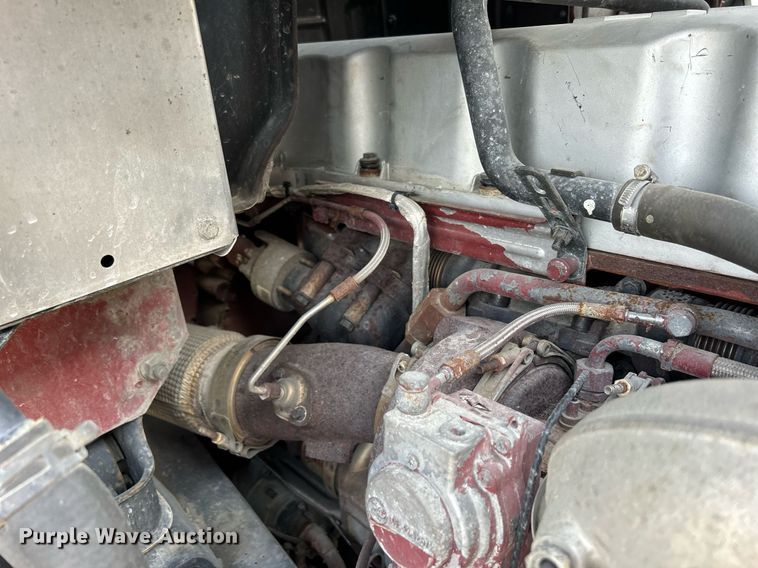 image for item EV9408 2017 Mack CXU613  semi truck