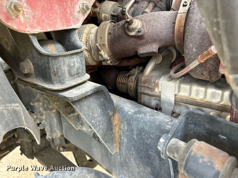 image for item EV9408 2017 Mack CXU613  semi truck