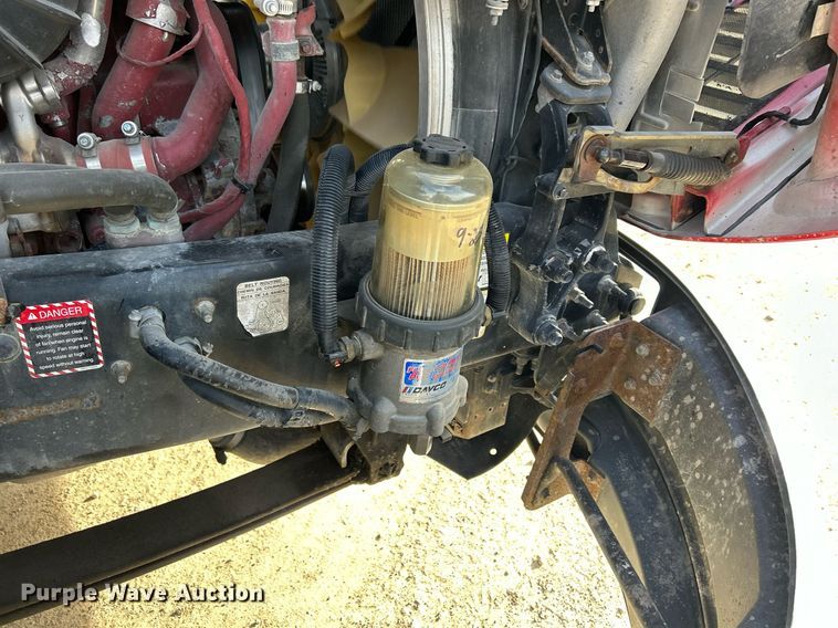 image for item EV9408 2017 Mack CXU613  semi truck