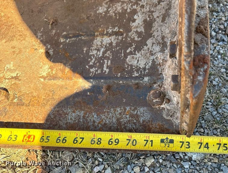 image for item GG9848 2018 Bobcat T595  tracked skid steer loader