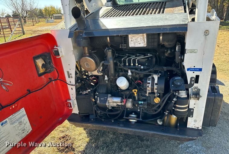 image for item GG9848 2018 Bobcat T595  tracked skid steer loader