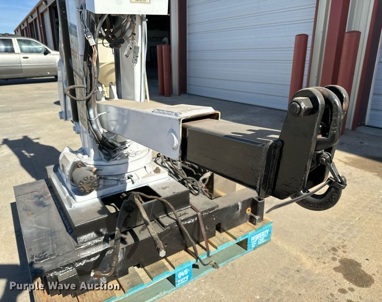 image for item GG9885 2007 IMT 445 3000  truck mounted crane