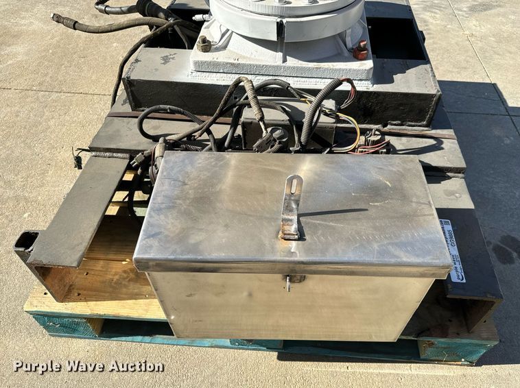 image for item GG9885 2007 IMT 445 3000  truck mounted crane