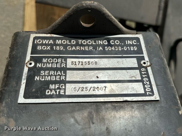 image for item GG9885 2007 IMT 445 3000  truck mounted crane