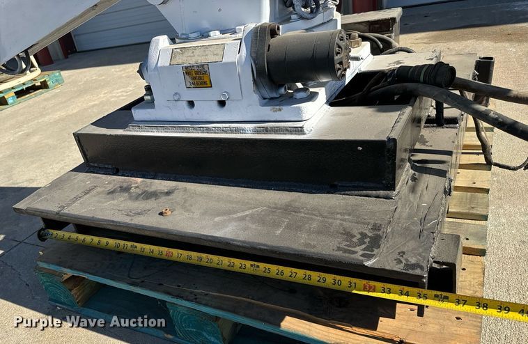 image for item GG9885 2007 IMT 445 3000  truck mounted crane