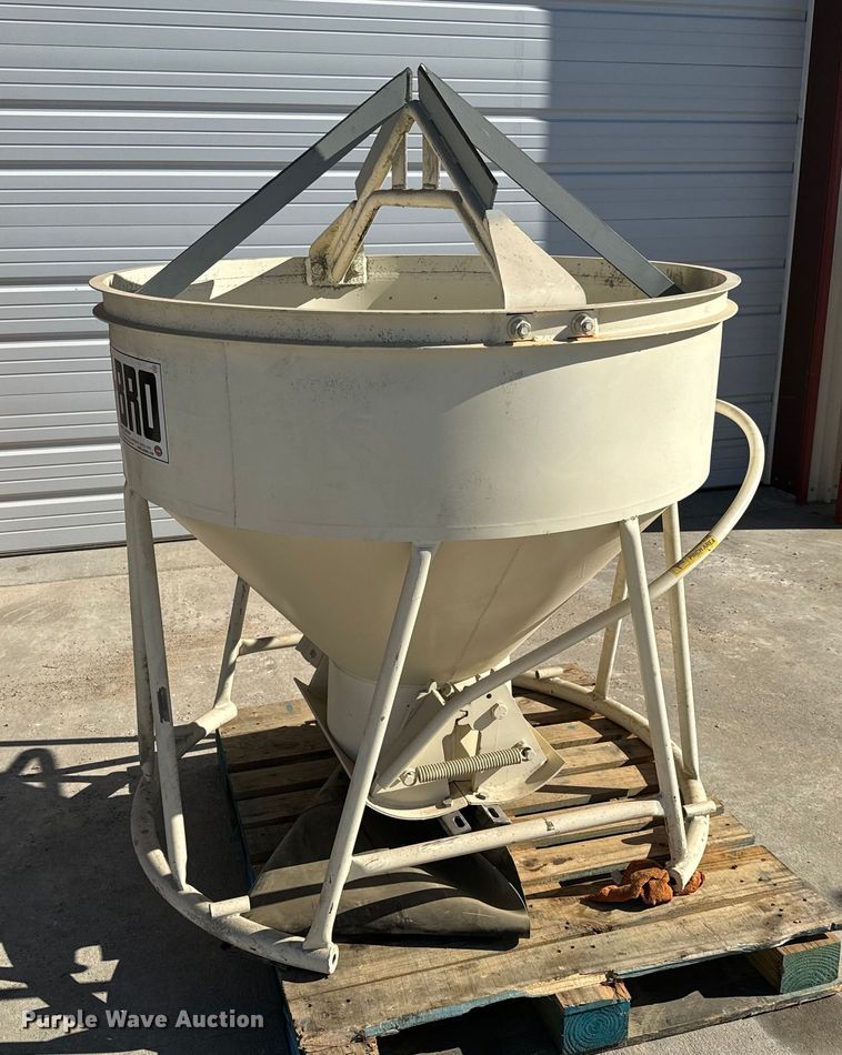image for item GG9886 2021 Gar-Bro 420-R  concrete bucket
