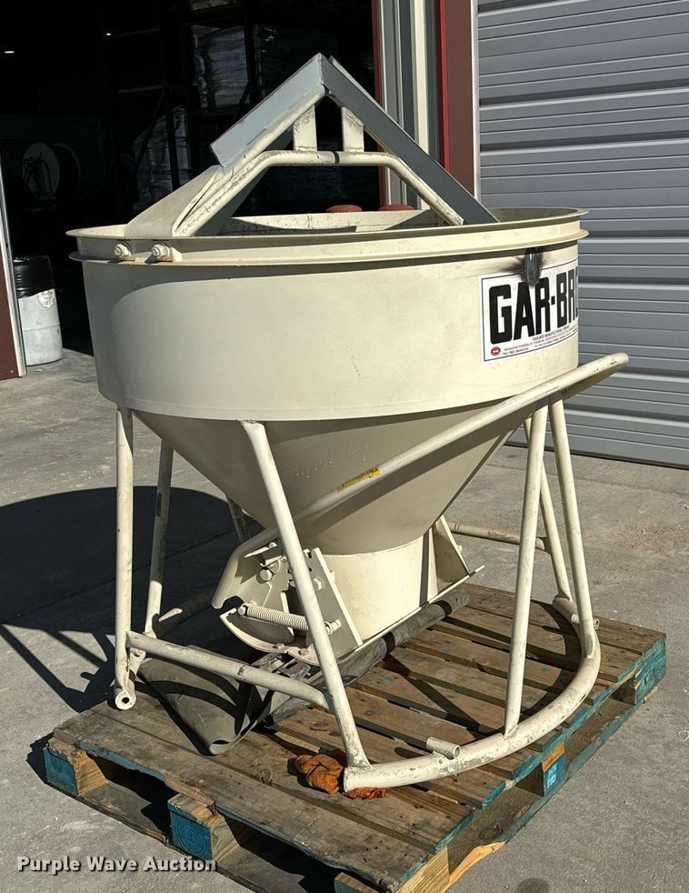 image for item GG9886 2021 Gar-Bro 420-R  concrete bucket