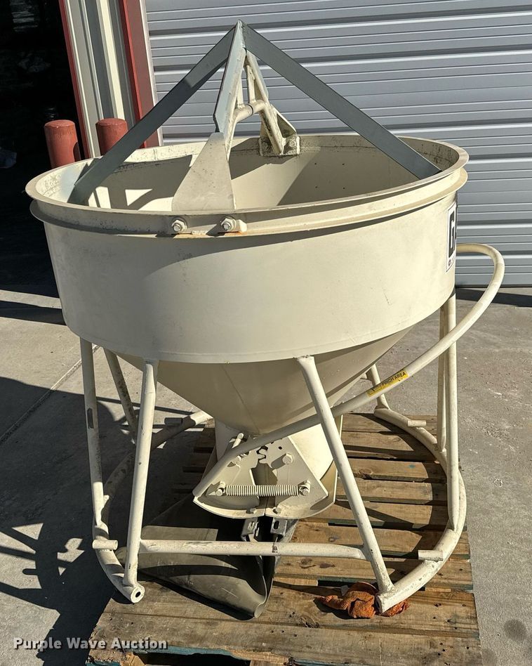 image for item GG9886 2021 Gar-Bro 420-R  concrete bucket