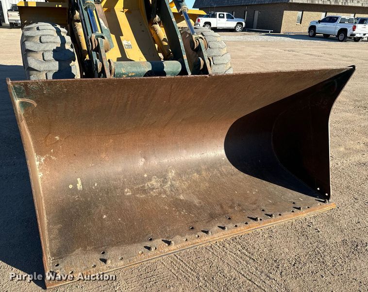 image for item GG9913 2000 Kawasaki 65TM  wheel loader