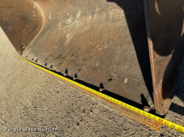 image for item GG9913 2000 Kawasaki 65TM  wheel loader