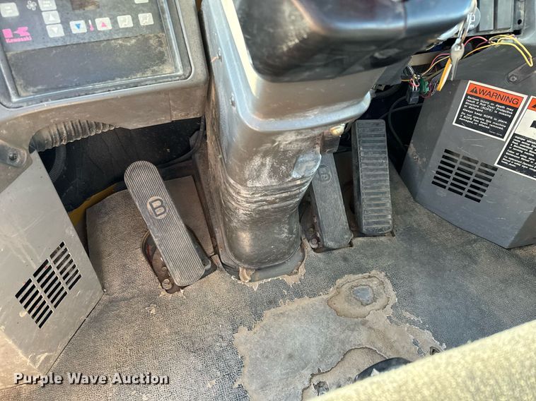 image for item GG9913 2000 Kawasaki 65TM  wheel loader