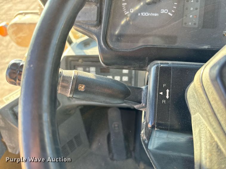 image for item GG9913 2000 Kawasaki 65TM  wheel loader