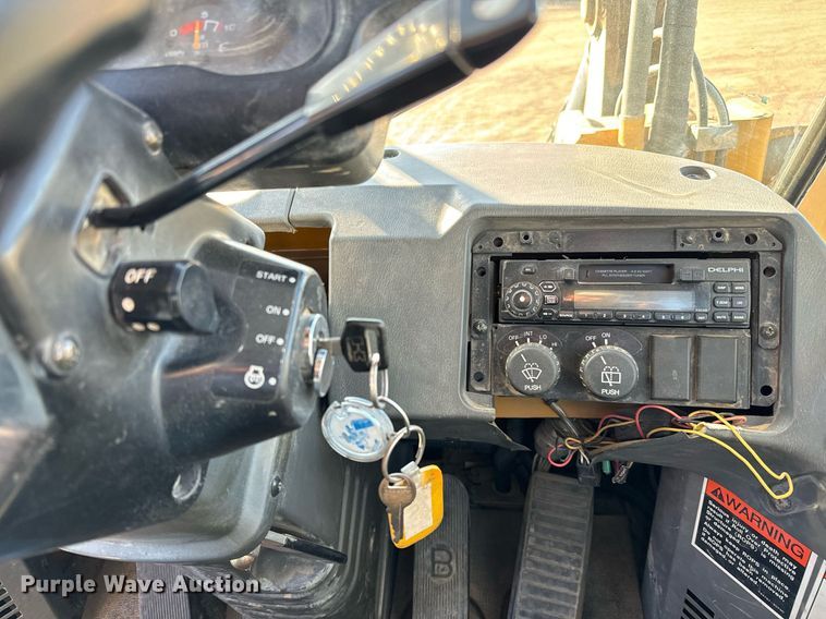 image for item GG9913 2000 Kawasaki 65TM  wheel loader