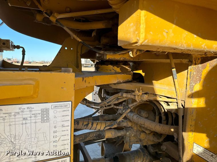 image for item GG9913 2000 Kawasaki 65TM  wheel loader