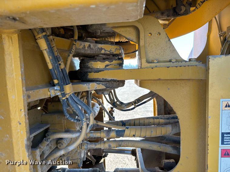 image for item GG9913 2000 Kawasaki 65TM  wheel loader