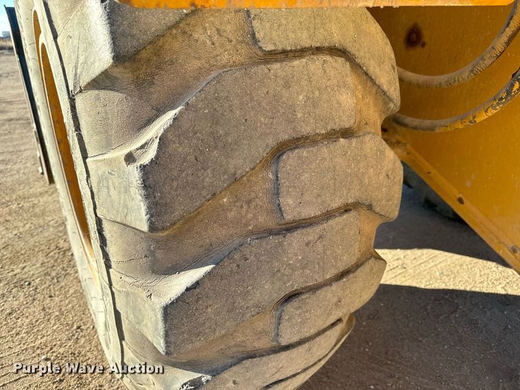 image for item GG9913 2000 Kawasaki 65TM  wheel loader