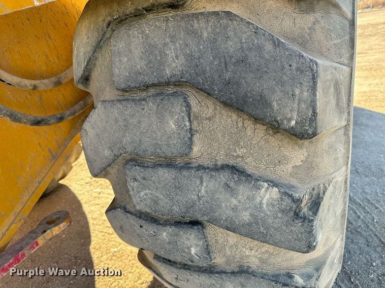 image for item GG9913 2000 Kawasaki 65TM  wheel loader