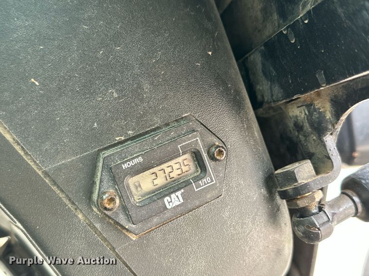 image for item IU9128 2003 Caterpillar 257  tracked skid steer loader